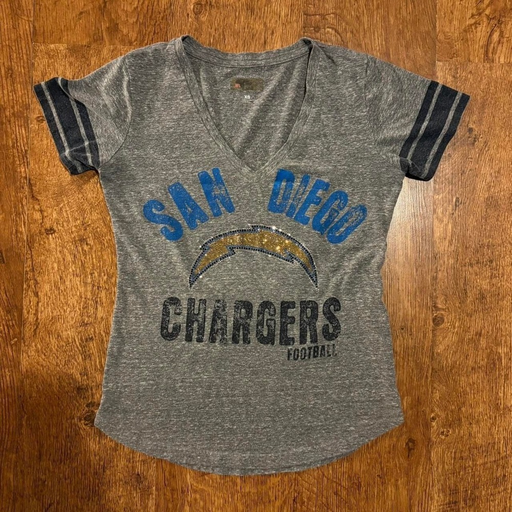 NFL San Diego Chargers V-Neck Rhinestone T-Shirt Grey Blue XS